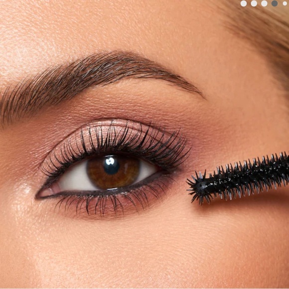 New lawless the one and done Lengthening Mascara$32 - Picture 7 of 7